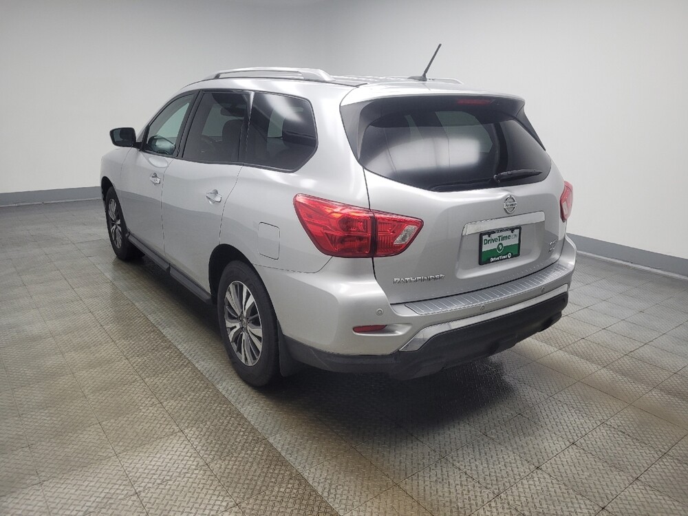 2017 Nissan Pathfinder in Indianapolis, IN 46219 - 18134800 3