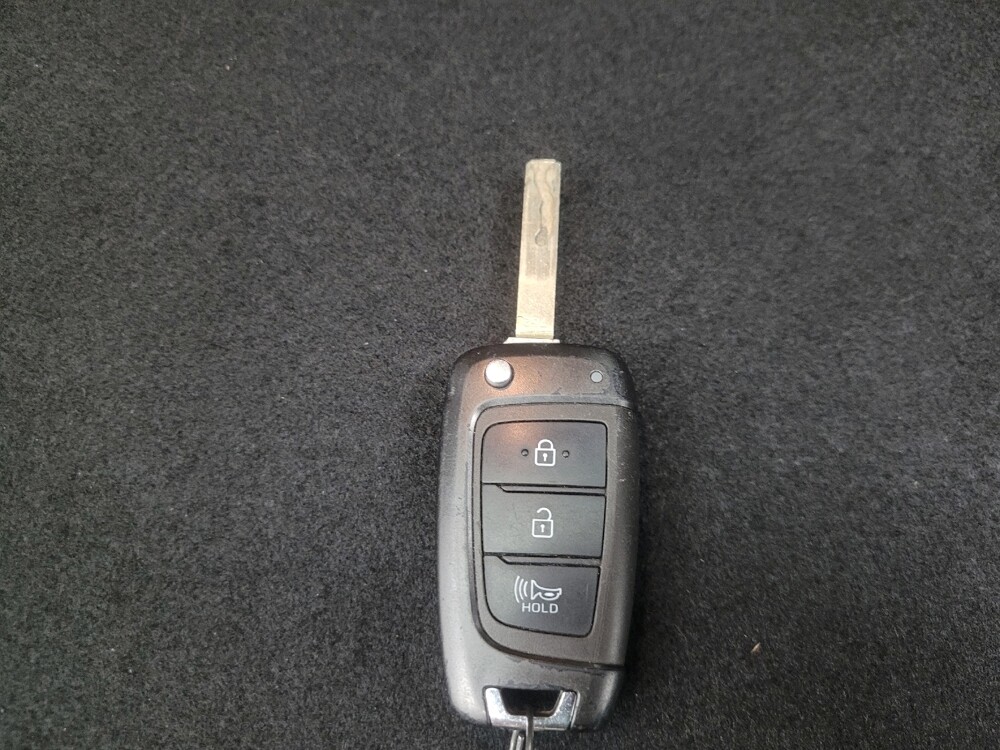 2023 Hyundai Santa Fe in Indianapolis, IN 46219 - 18134801 32