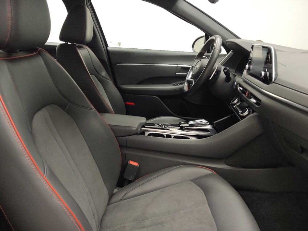 2020 Hyundai Sonata in Indianapolis, IN 46219 - 18134802 21