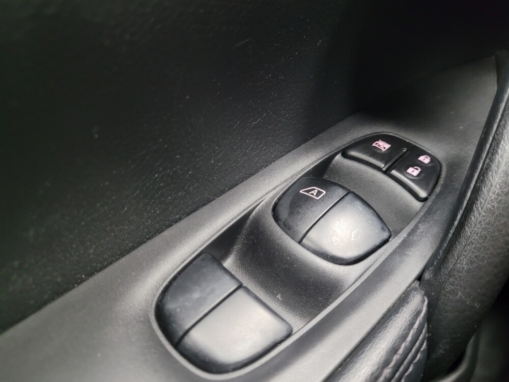 2017 Nissan Rogue Sport in Ft Wayne, IN 46805 - 18134803 27