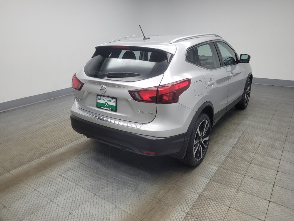 2017 Nissan Rogue Sport in Ft Wayne, IN 46805 - 18134803 9