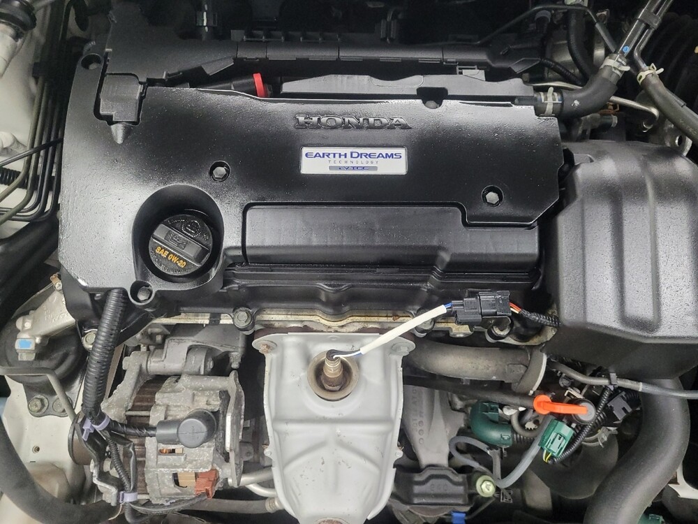 2017 Honda Accord in Indianapolis, IN 46219 - 18134804 30