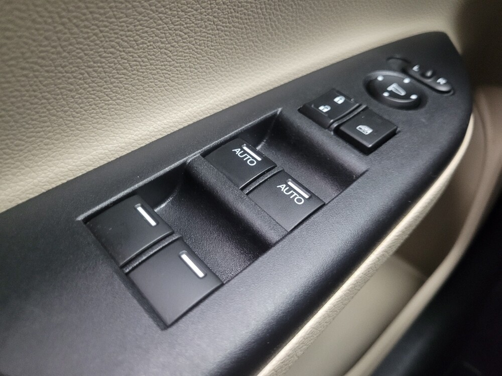 2017 Honda Accord in Indianapolis, IN 46219 - 18134804 27