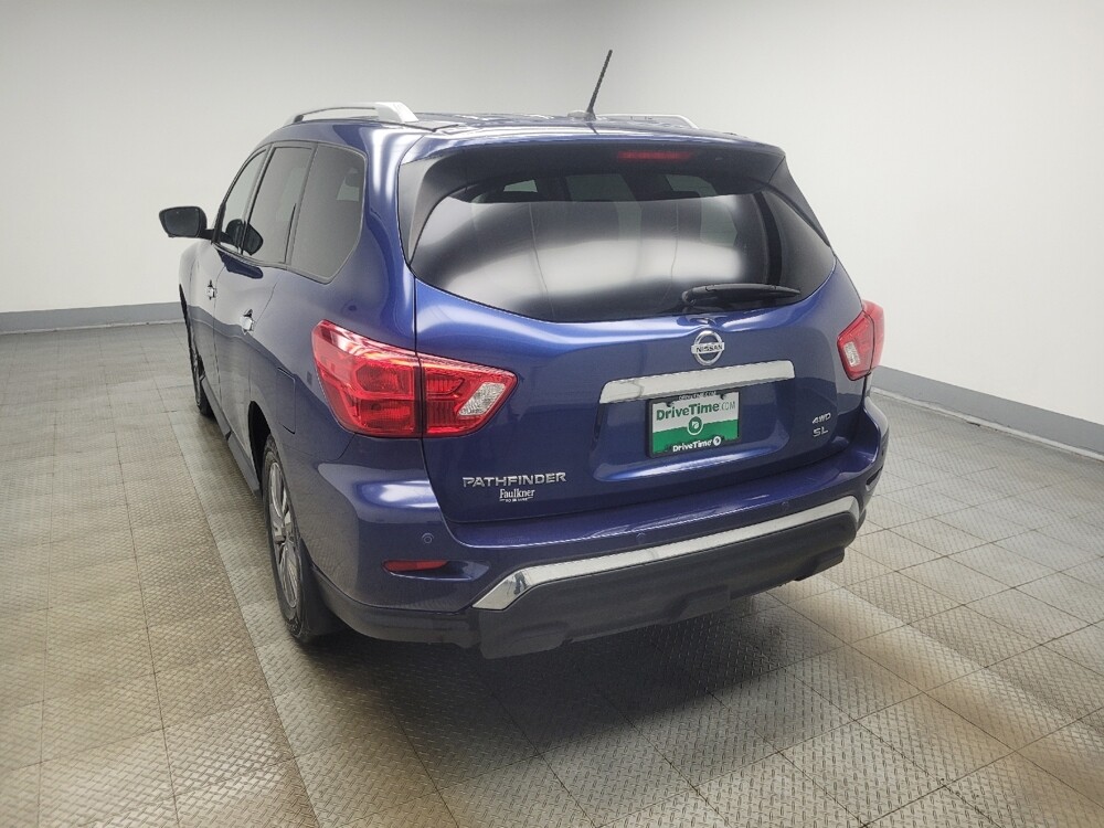 2018 Nissan Pathfinder in Indianapolis, IN 46219 - 18134806 5