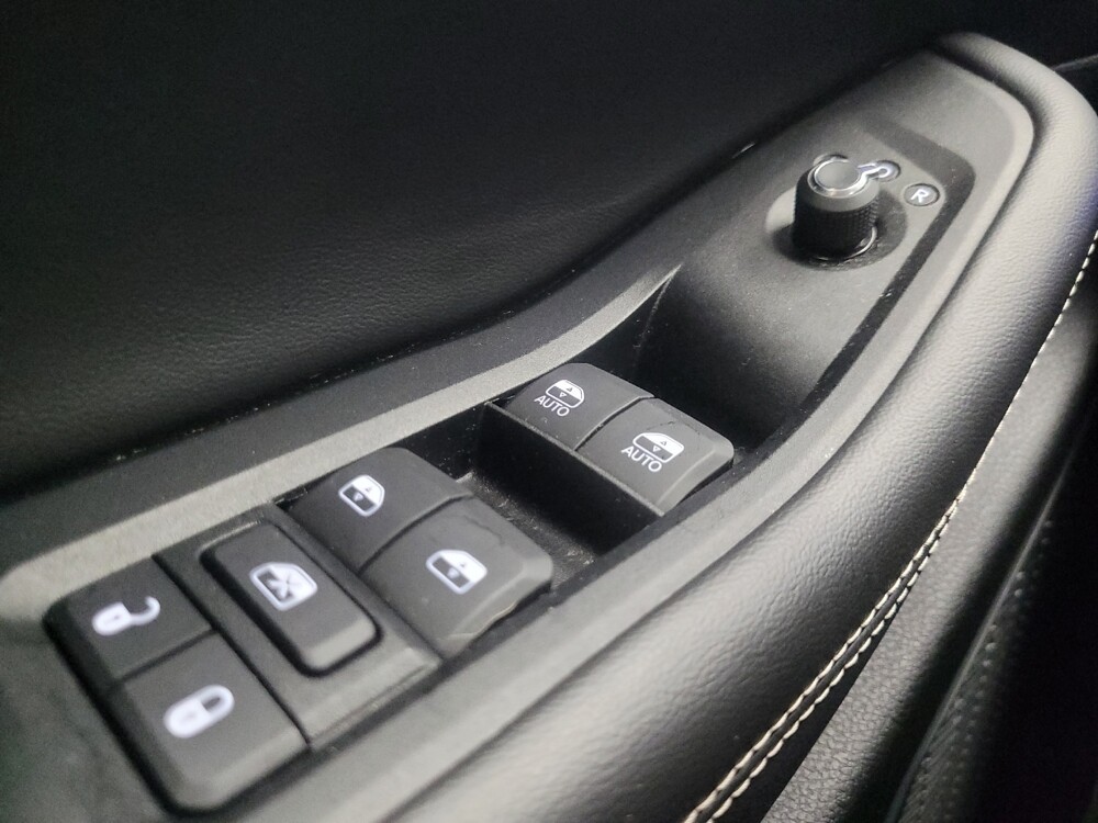 2023 Jeep Grand Cherokee in Indianapolis, IN 46222 - 18134808 27