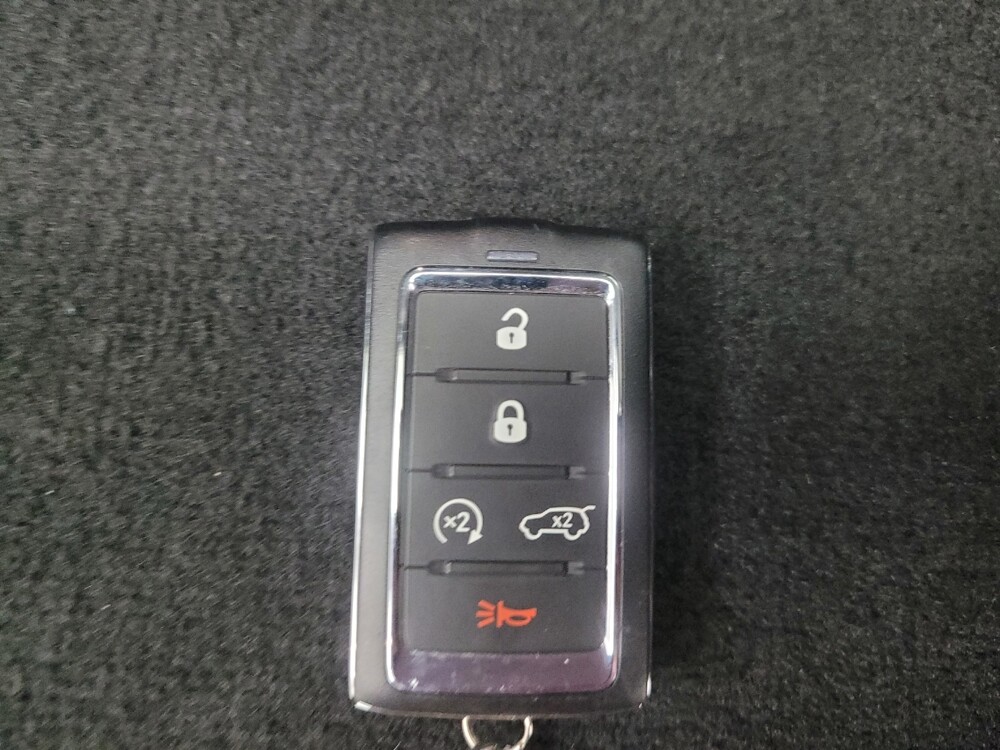 2023 Jeep Grand Cherokee in Indianapolis, IN 46222 - 18134808 32