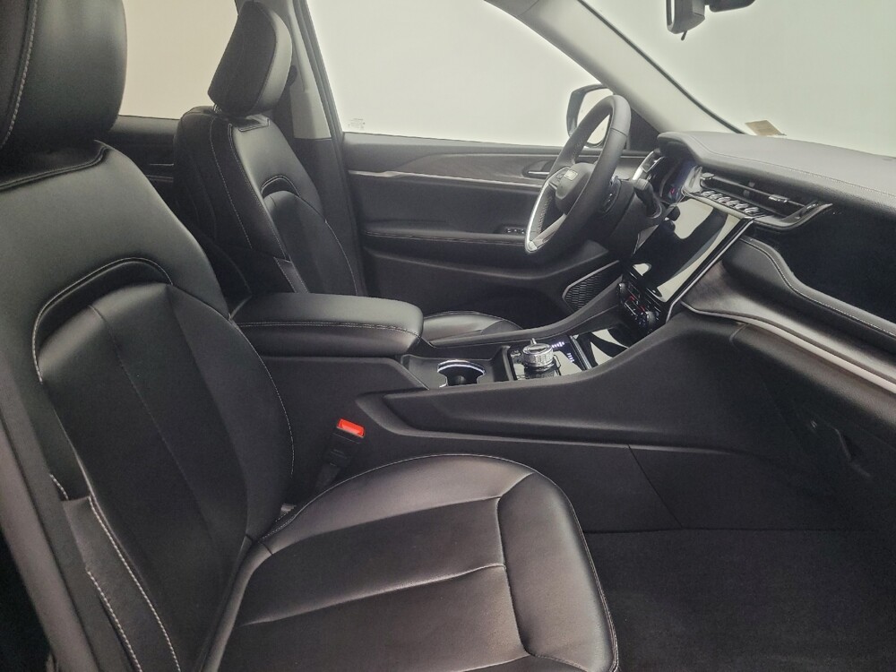 2023 Jeep Grand Cherokee in Indianapolis, IN 46222 - 18134808 21