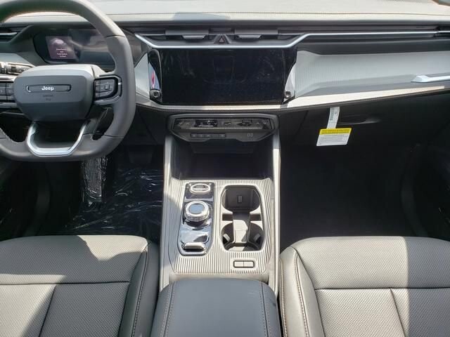 2026 Jeep Cherokee in Bedford, OH 44146 - 18134813 8