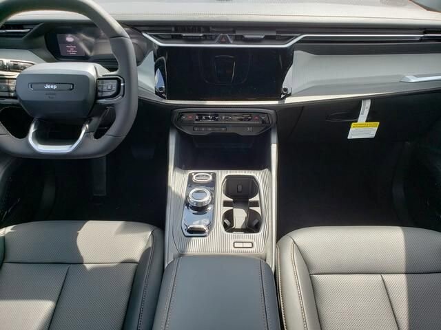 2026 Jeep Cherokee in Bedford, OH 44146 - 18134815 8