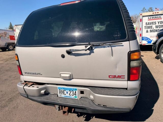 2004 GMC Yukon XL in Wadena, MN 56482 - 18134819 8