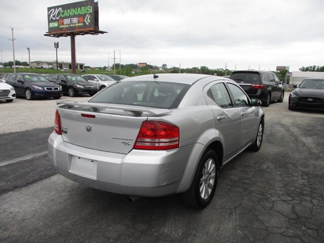 2010 Dodge Avenger in Oak Grove, MO 64075 - 18134824 5