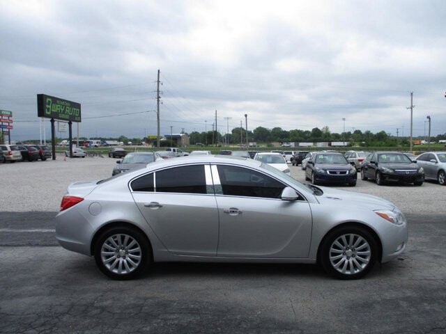 2012 Buick Regal in Oak Grove, MO 64075 - 18134825 4