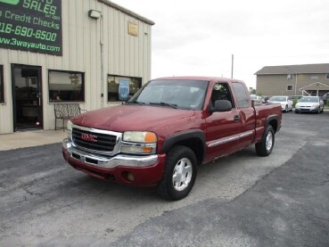 2005 GMC Sierra 1500 in Oak Grove, MO 64075