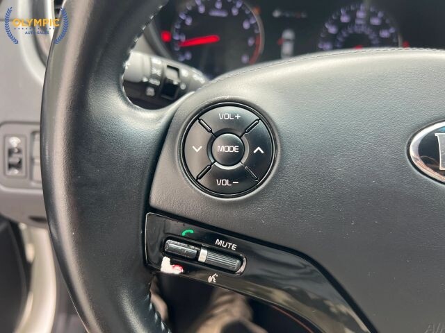 2016 Kia K900 in Decatur, GA 30032 - 18134830 25