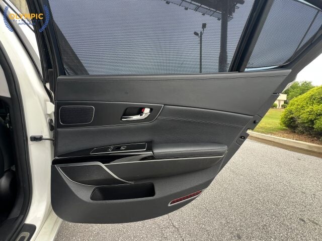 2016 Kia K900 in Decatur, GA 30032 - 18134830 50