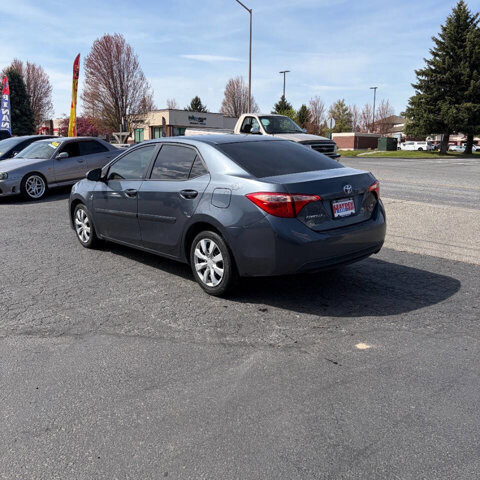 2017 Toyota Corolla in Coeur d&amp;#039;Alene, ID 83815 - 18134832 3