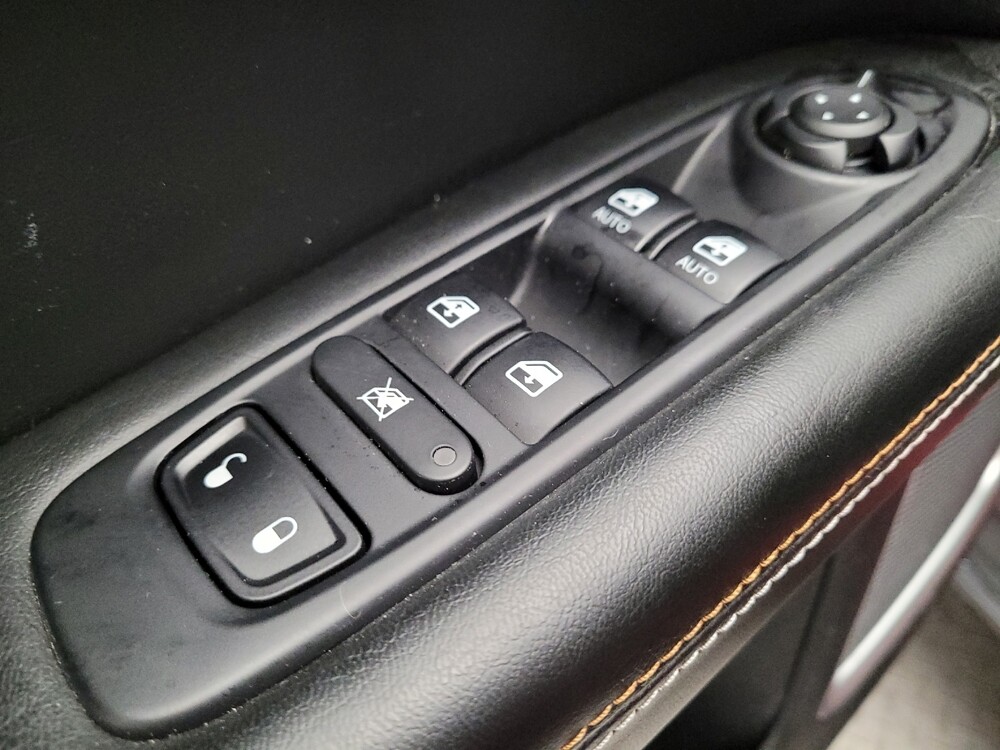 2018 Jeep Compass in Downey, CA 90241 - 18134849 27