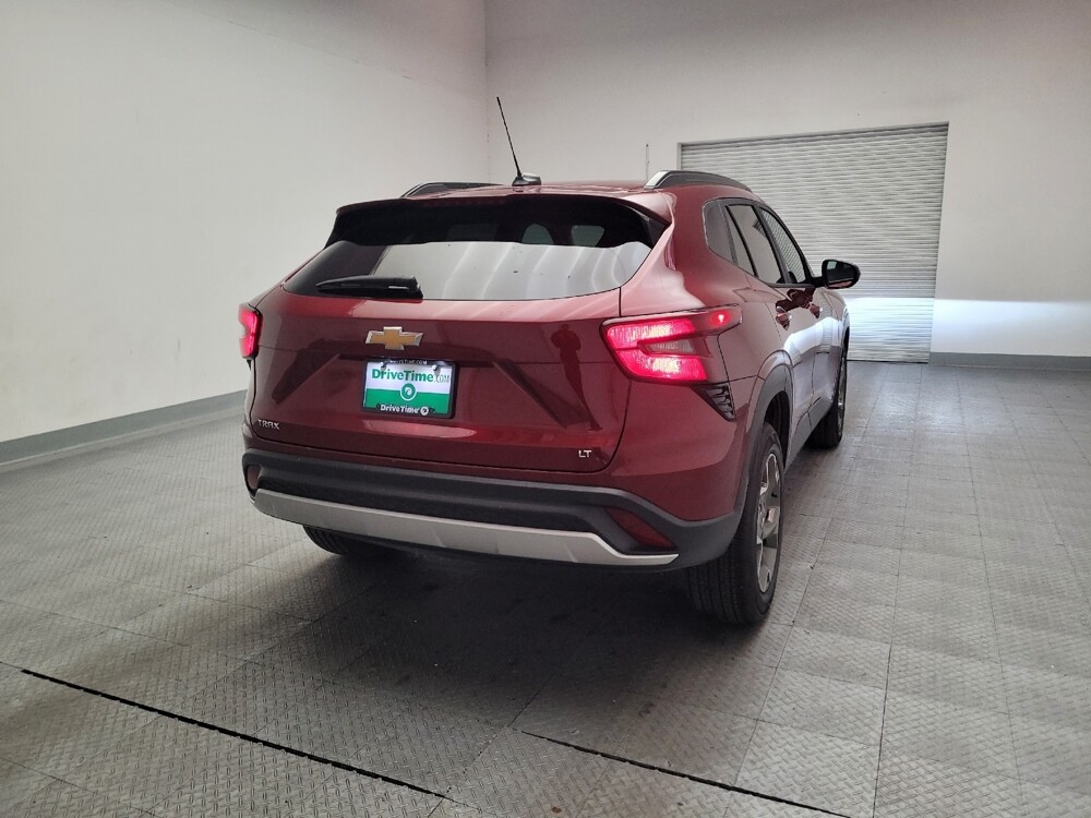 2025 Chevrolet Trax in Downey, CA 90241 - 18134853 7