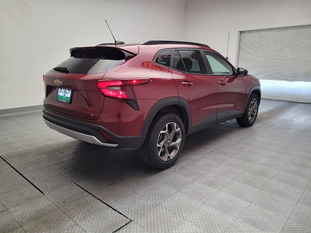 2025 Chevrolet Trax in Downey, CA 90241 - 18134853 9