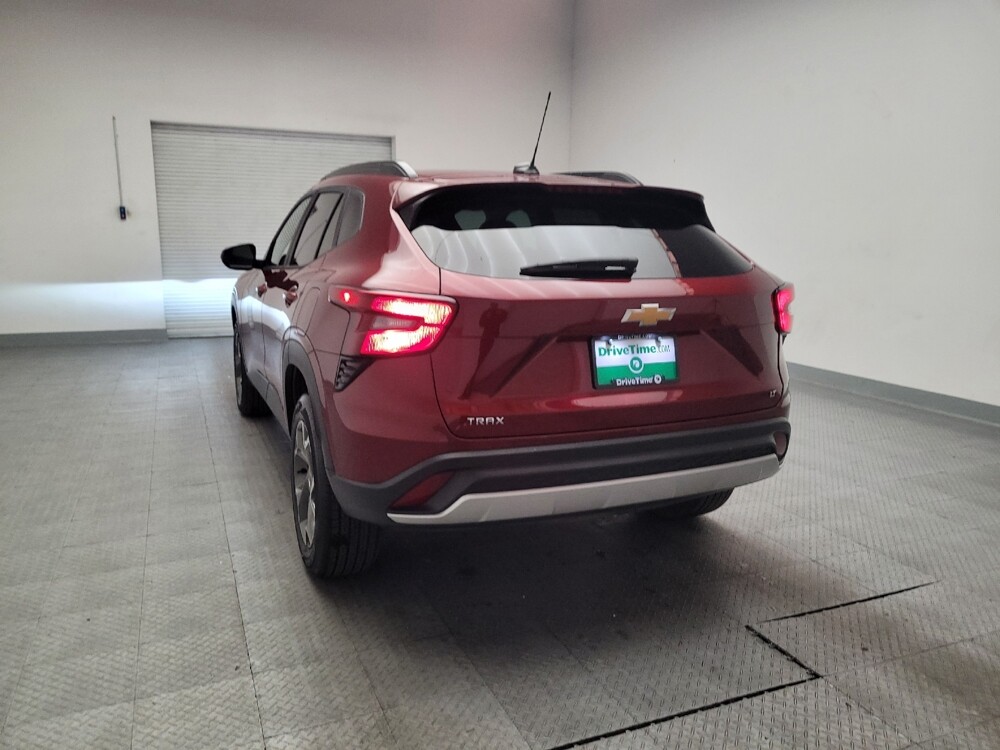 2025 Chevrolet Trax in Downey, CA 90241 - 18134853 6