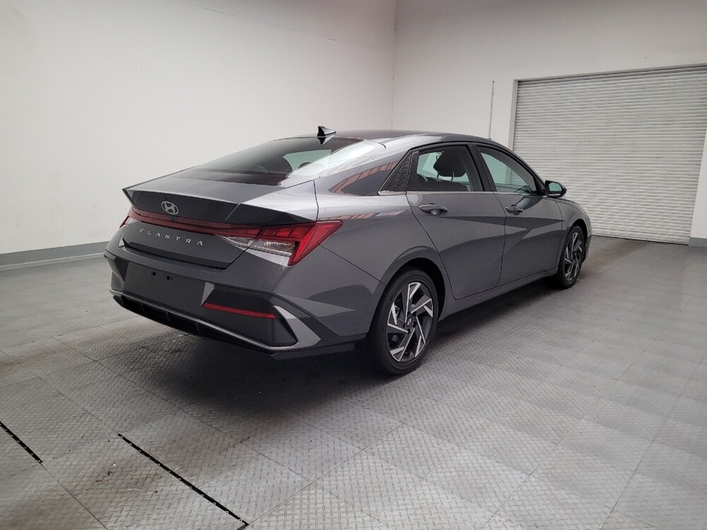 2025 Hyundai Elantra in Sacramento, CA 95821 - 18134855 9