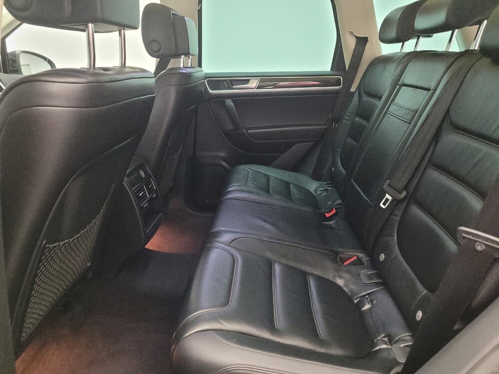 2015 Volkswagen Touareg in Downey, CA 90241 - 18134856 18