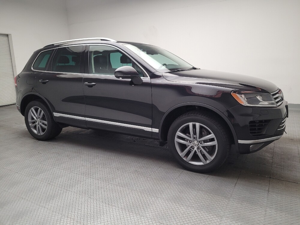 2015 Volkswagen Touareg in Downey, CA 90241 - 18134856 11