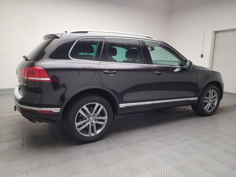 2015 Volkswagen Touareg in Downey, CA 90241 - 18134856 10
