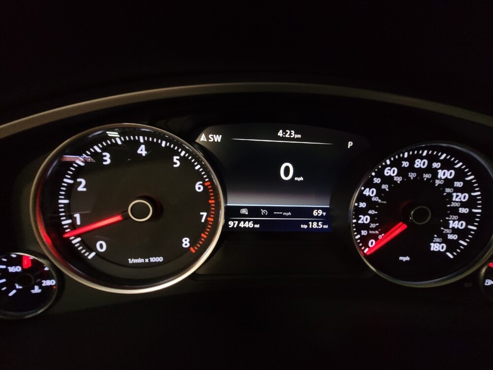 2015 Volkswagen Touareg in Downey, CA 90241 - 18134856 23