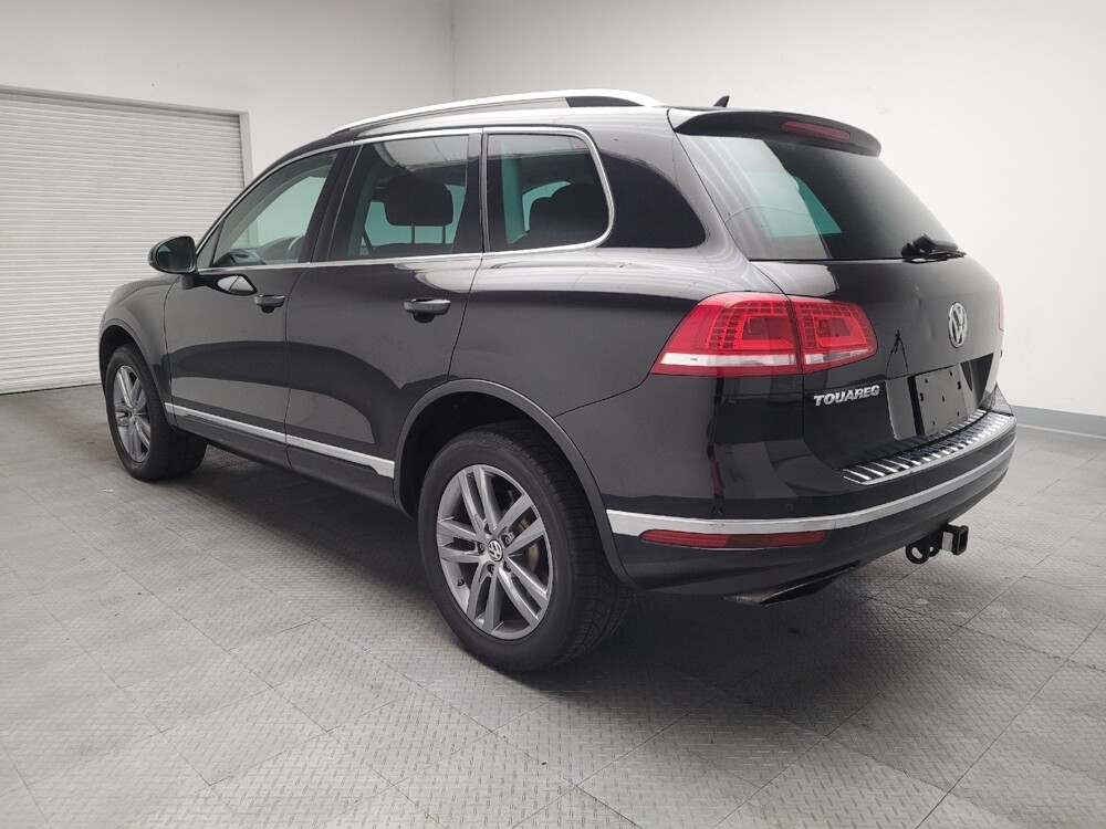 2015 Volkswagen Touareg in Downey, CA 90241 - 18134856 5