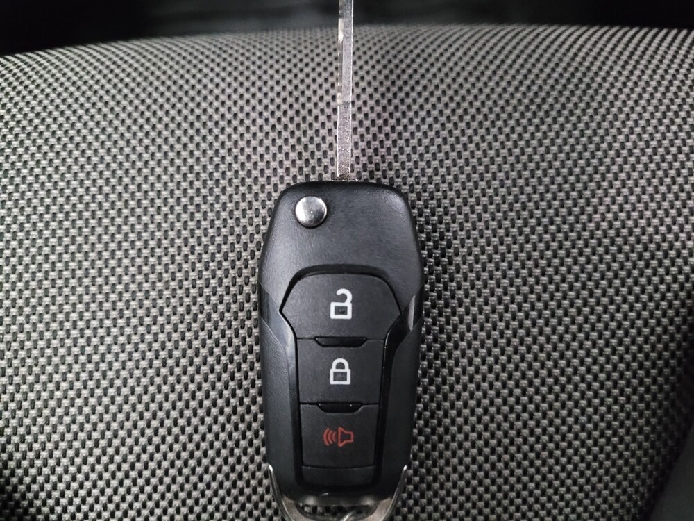 2016 Ford F150 in Downey, CA 90241 - 18134860 32