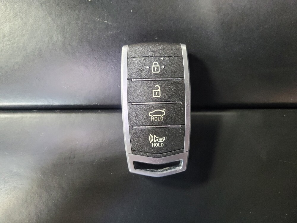 2017 Genesis G90 in Columbus, GA 31909 - 18134861 32