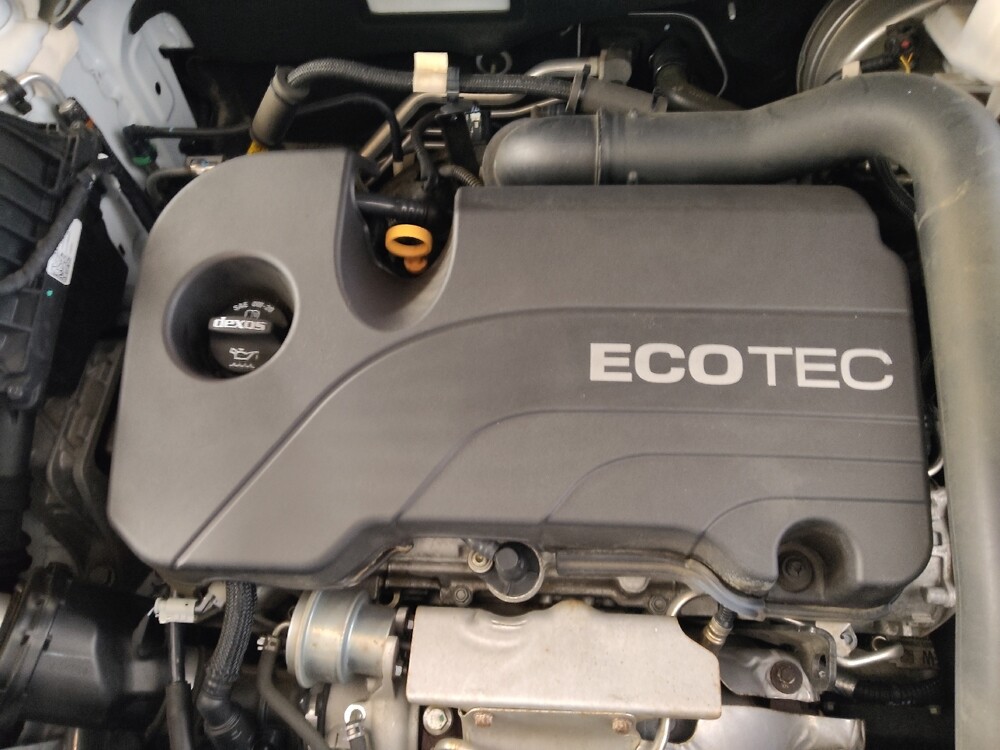 2018 Chevrolet Equinox in Birmingham, AL 35215 - 18134875 30