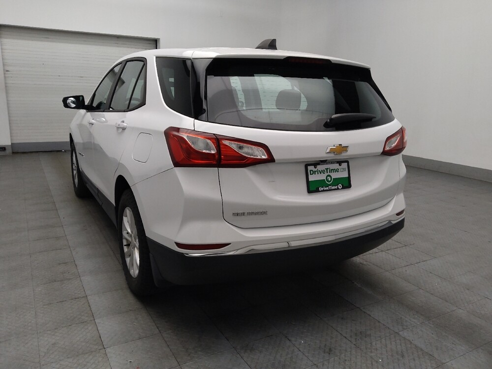 2018 Chevrolet Equinox in Birmingham, AL 35215 - 18134875 5