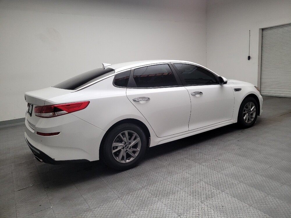 2019 Kia Optima in El Cajon, CA 92020 - 18134889 10