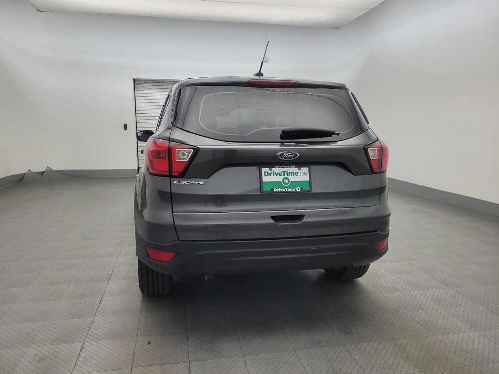 2019 Ford Escape in Glendale, AZ 85301 - 18134899 6