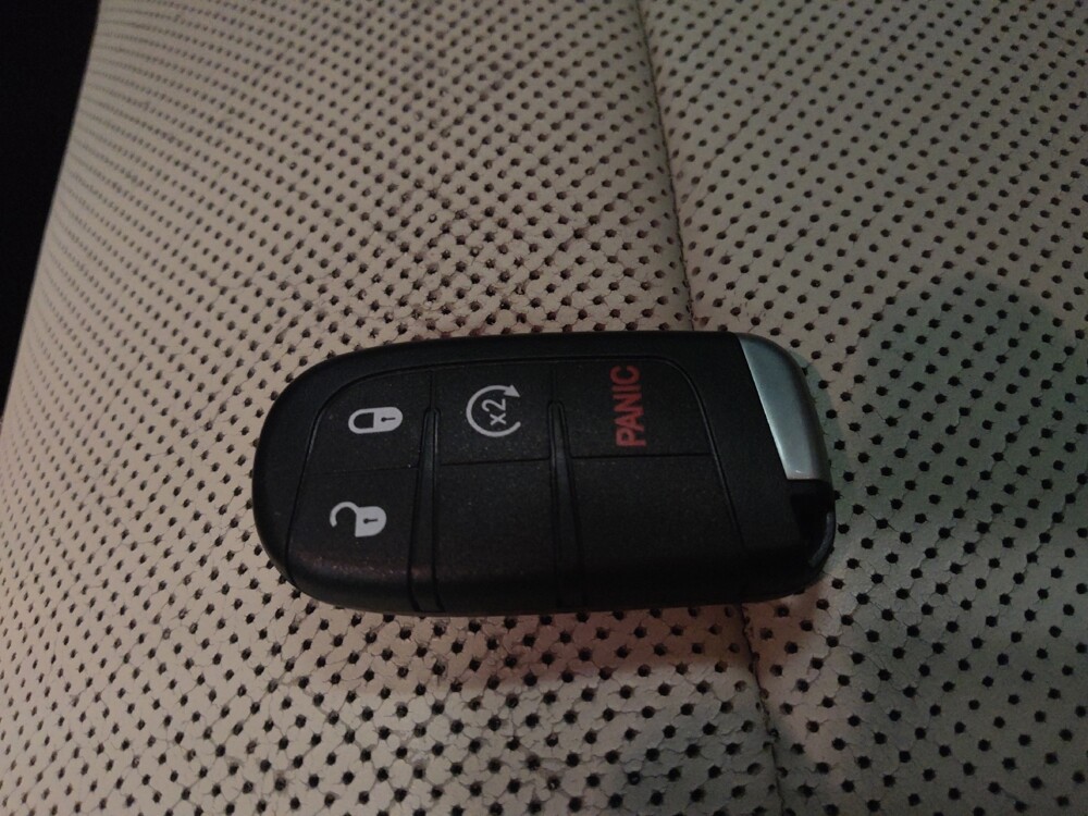 2018 Dodge Challenger in Mesa, AZ 85210 - 18134908 32