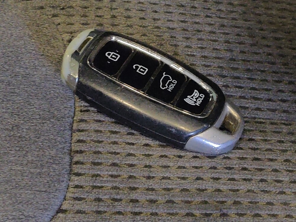 2020 Hyundai Santa Fe in Mesa, AZ 85210 - 18134910 32