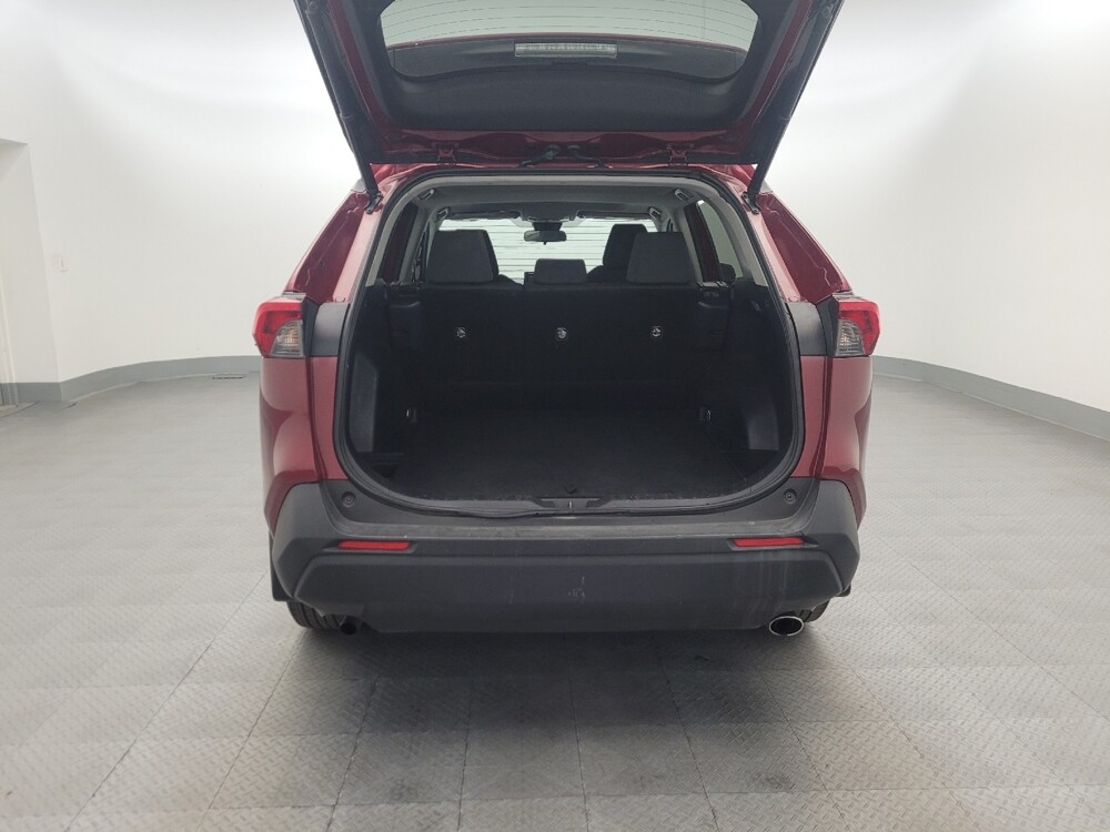 2019 Toyota RAV4 in Phoenix, AZ 85022 - 18134912 29