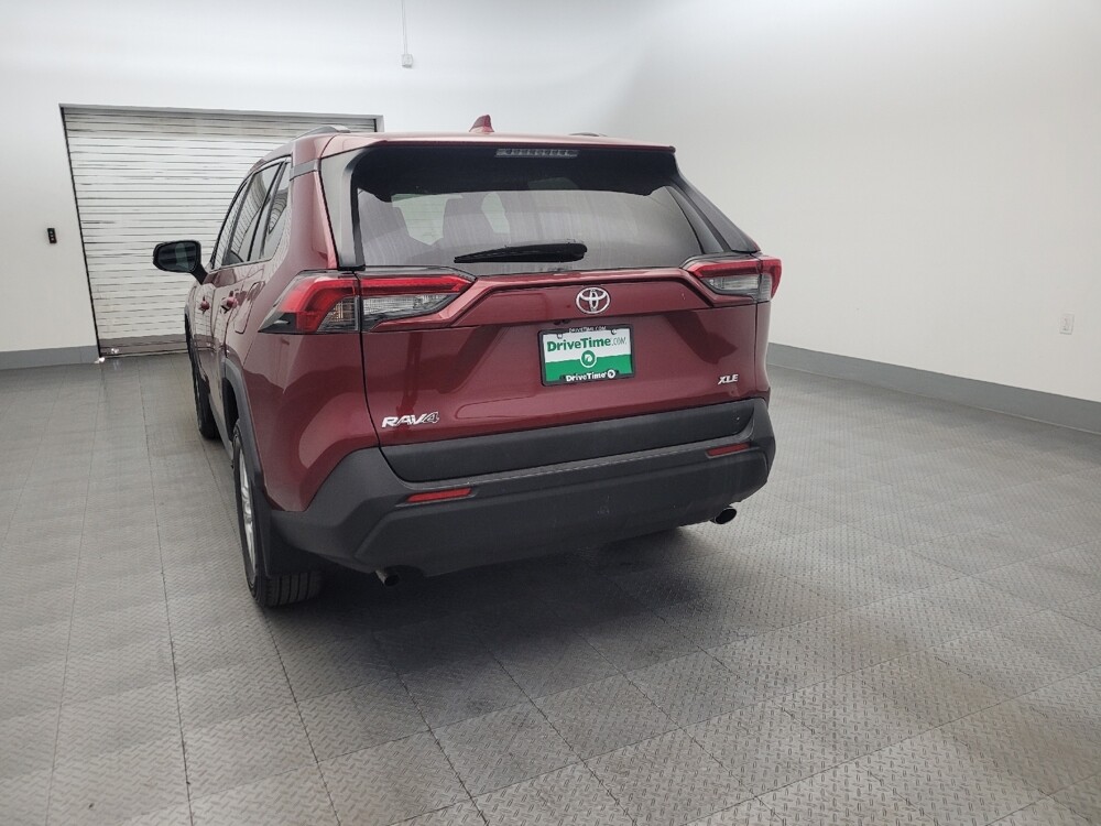 2019 Toyota RAV4 in Phoenix, AZ 85022 - 18134912 6
