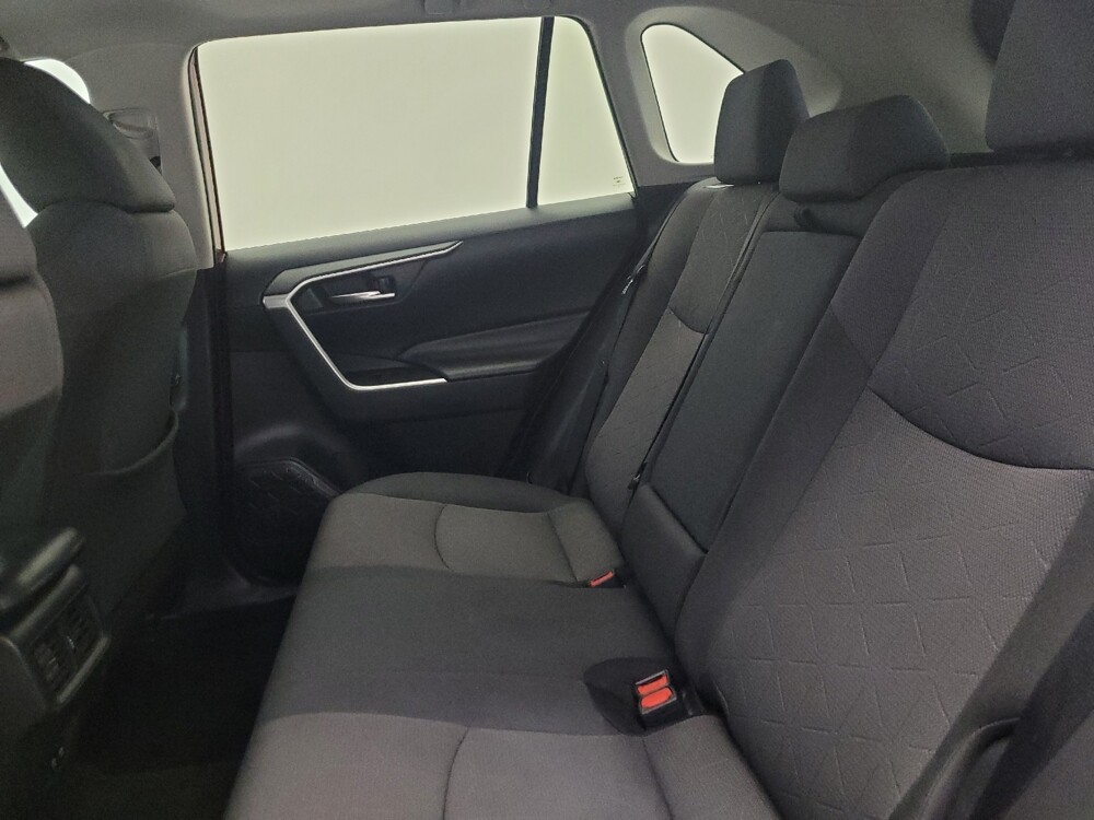 2019 Toyota RAV4 in Phoenix, AZ 85022 - 18134912 18