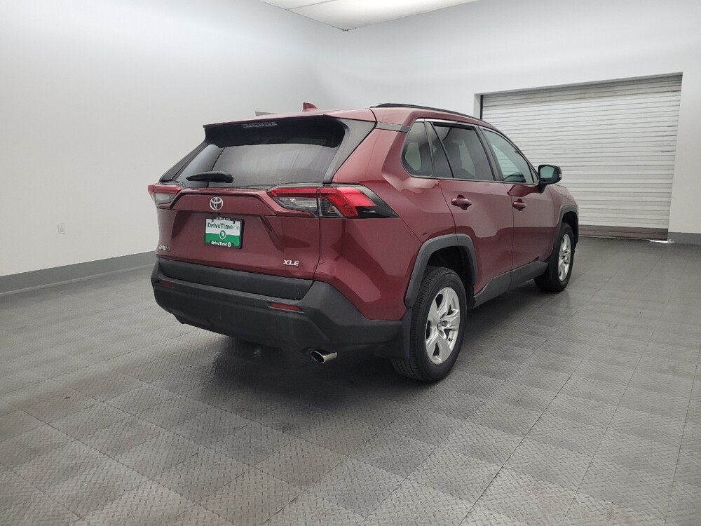 2019 Toyota RAV4 in Phoenix, AZ 85022 - 18134912 9