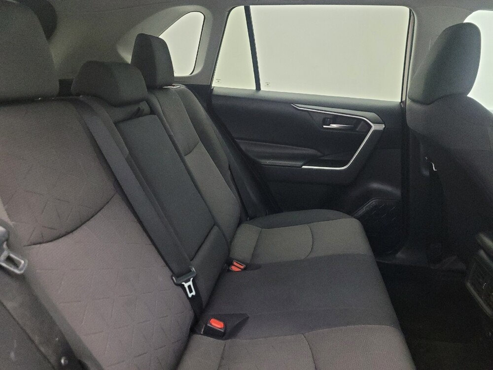 2019 Toyota RAV4 in Phoenix, AZ 85022 - 18134912 19