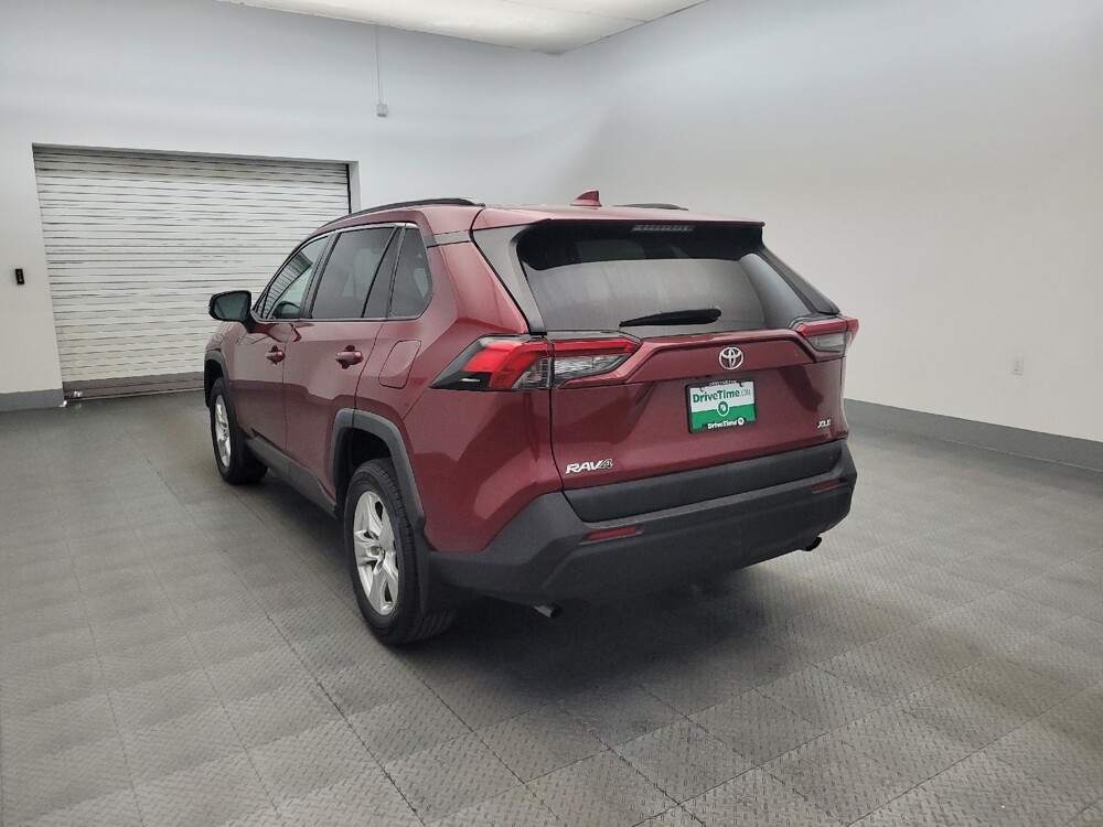 2019 Toyota RAV4 in Phoenix, AZ 85022 - 18134912 5
