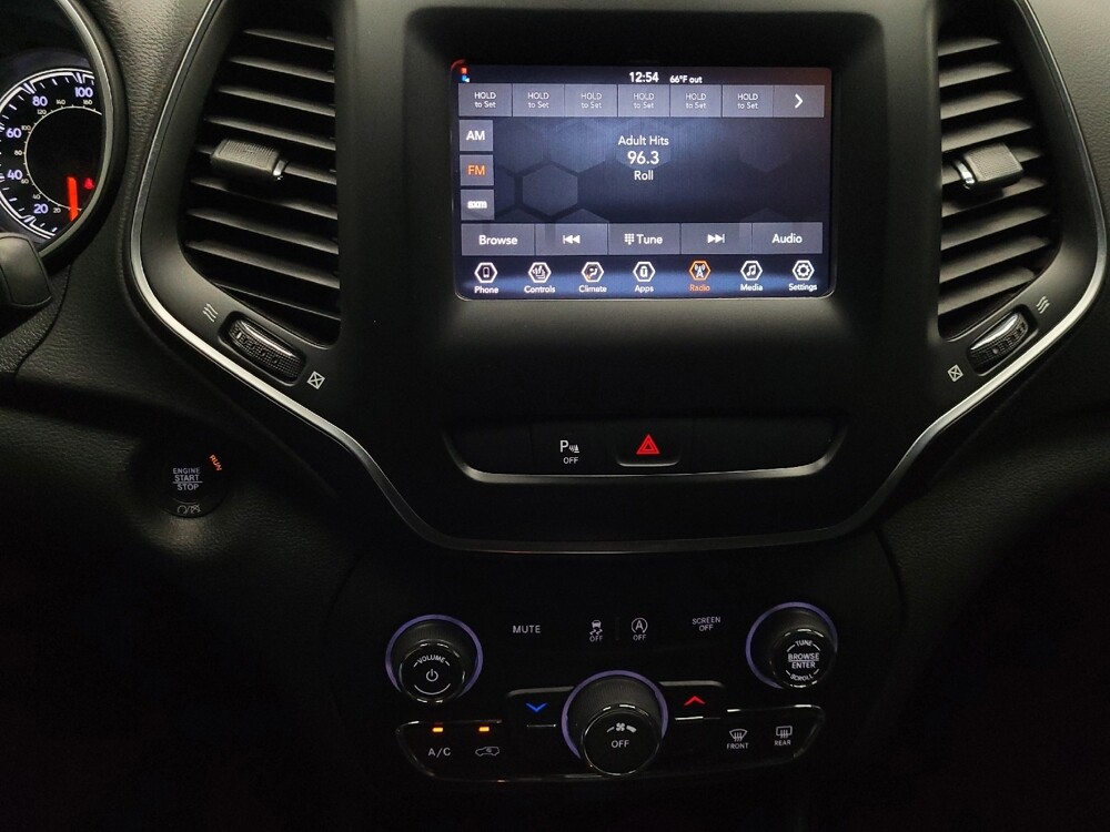 2019 Jeep Cherokee in Las Vegas, NV 89102 - 18134931 25