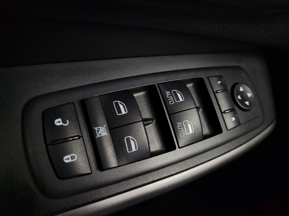 2019 Jeep Cherokee in Las Vegas, NV 89102 - 18134931 27