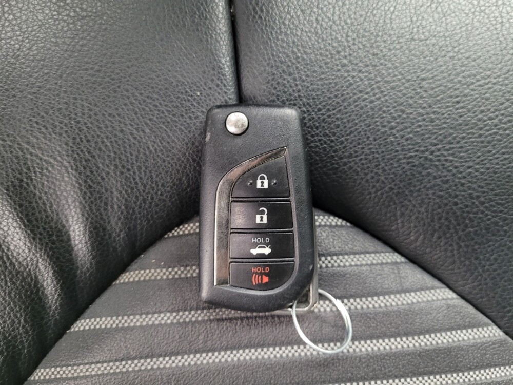 2022 Toyota Camry in Las Vegas, NV 89104 - 18134932 32