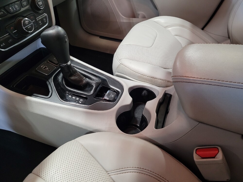 2019 Jeep Cherokee in Marietta, GA 30062 - 18134936 26