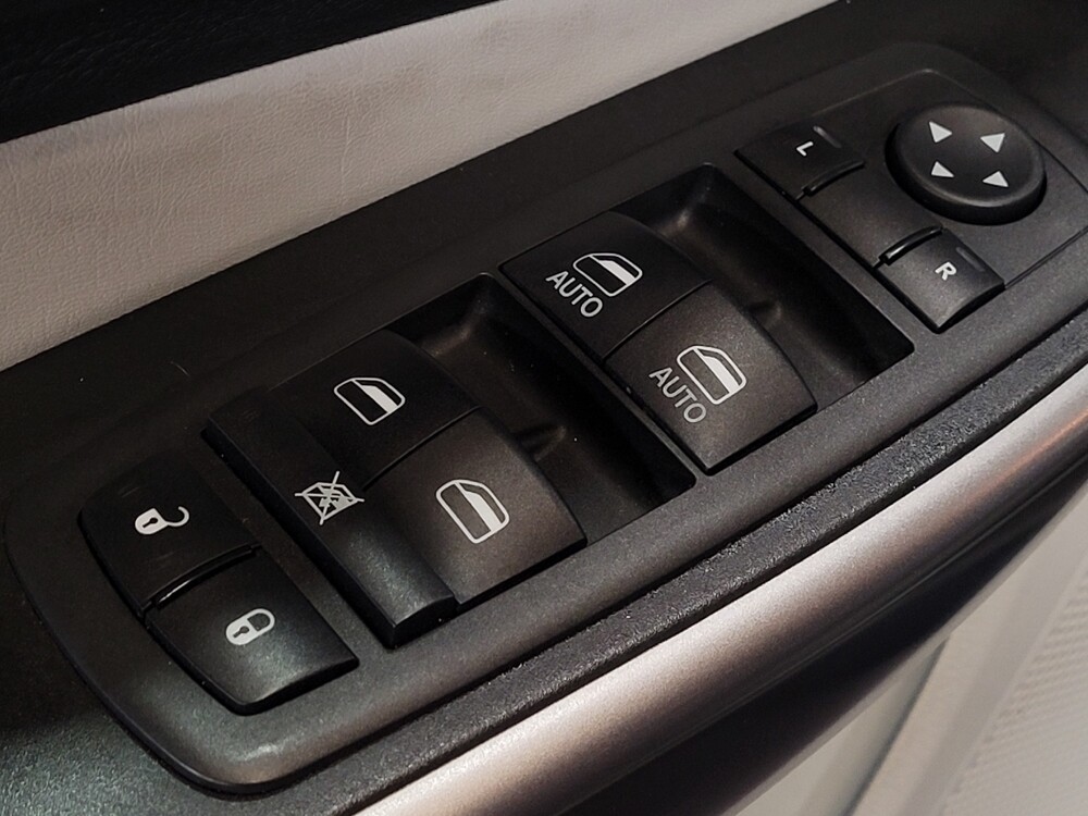 2019 Jeep Cherokee in Marietta, GA 30062 - 18134936 27