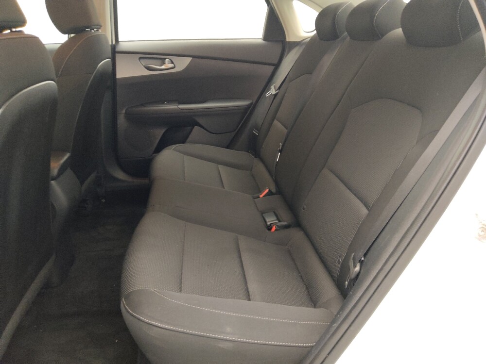 2021 Kia Forte in Orlando, FL 32808 - 18134947 18